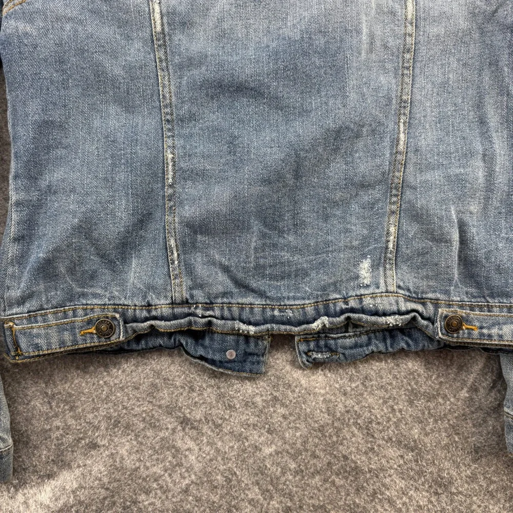 dELiA*s Denim Jacket Womens L Blue Patchwork Distressed Trucker Jean Jacket - Picture 10 of 16